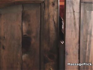 bootylicious Italian masseur orb pounded after blowage